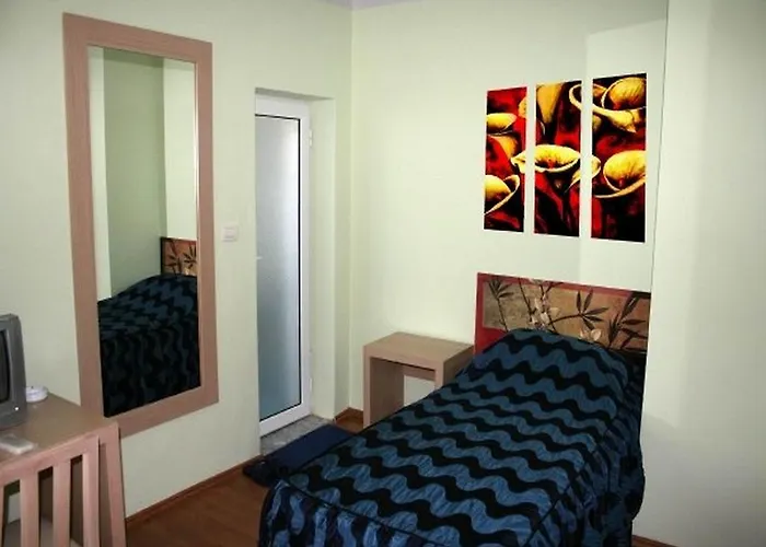 Seven Hotel