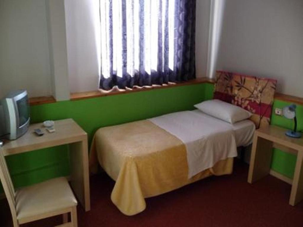 Seven 3* Tirana