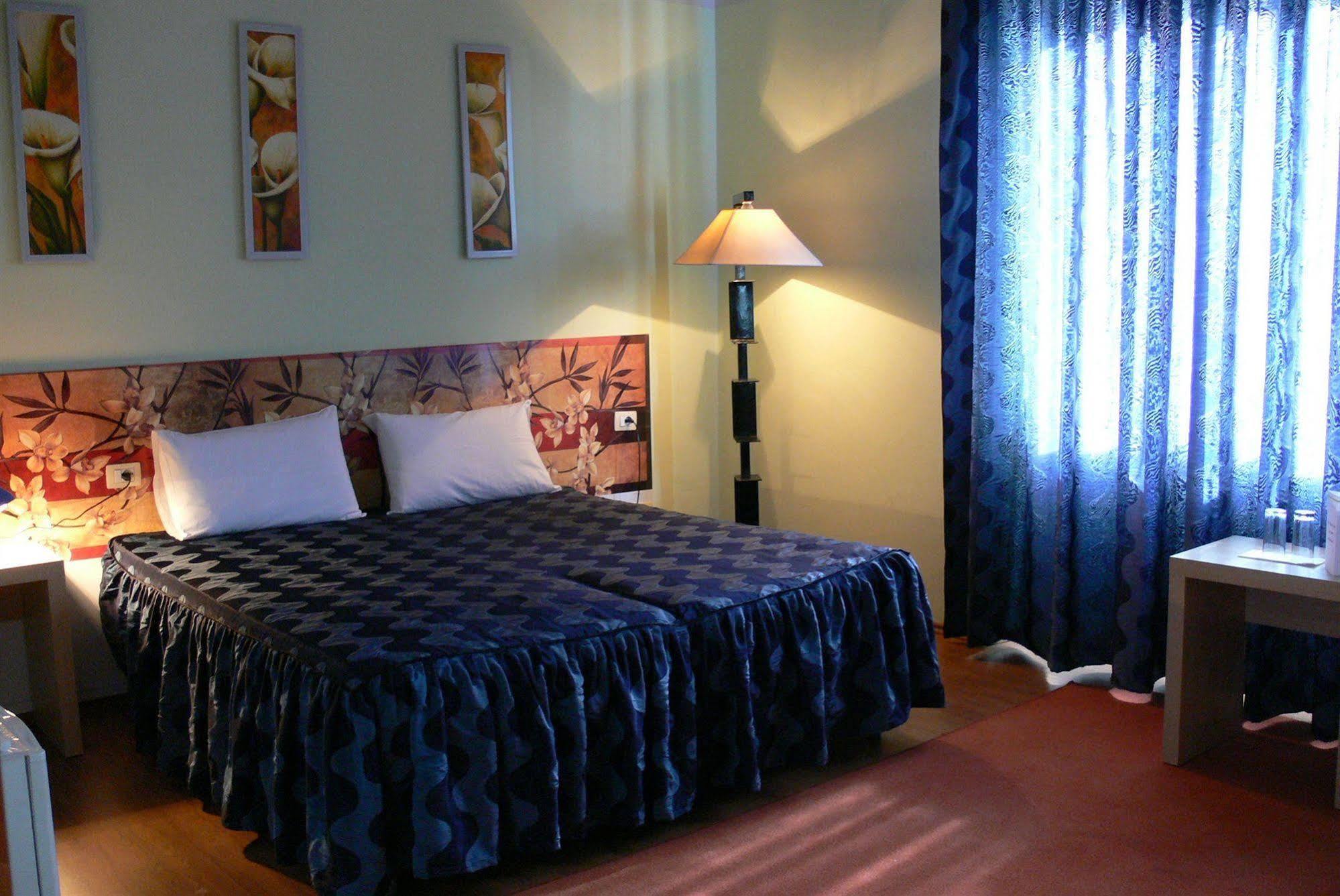 Seven Hotel