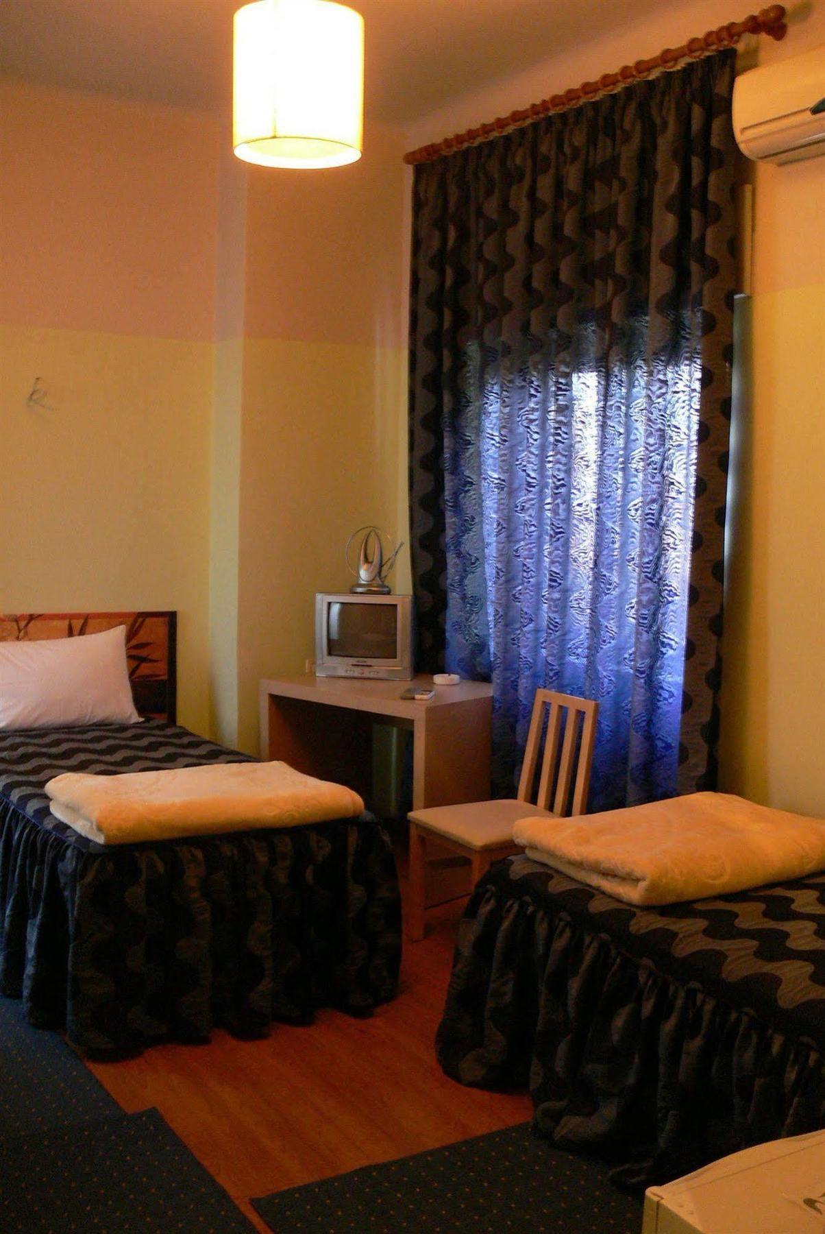 Seven Hotel
