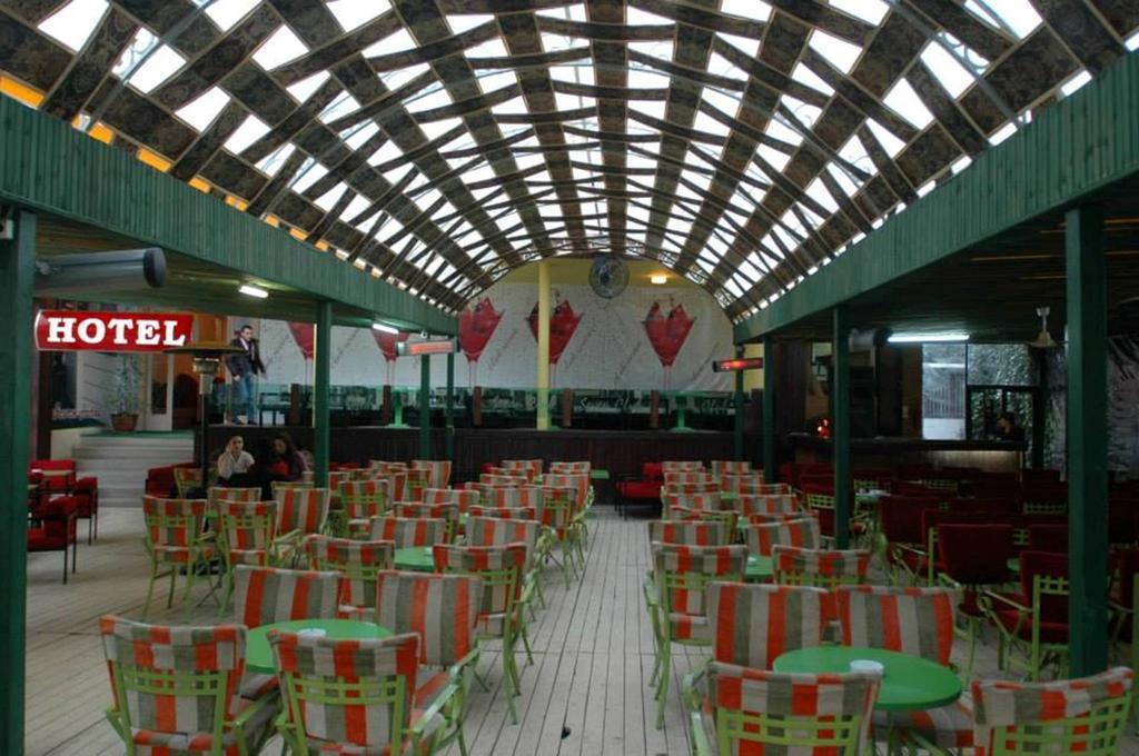Hotel Seven